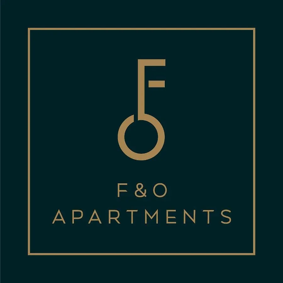 F&O Apartments - 1 Bedroom Royal Mile Apt Stunning Castle View Sleeps 2 Edinburgh